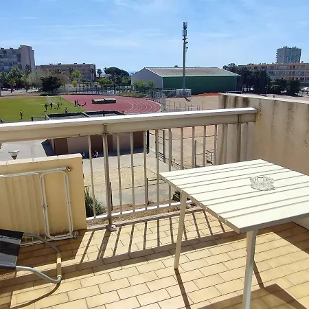 Studio Le Lavandou, 1 Piece, 4 Personnes - Fr-1-308-177 Apartment *