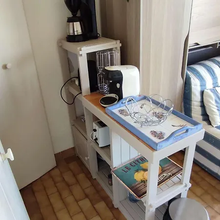 Studio Le Lavandou, 1 Piece, 4 Personnes - Fr-1-308-177 * Le Lavandou